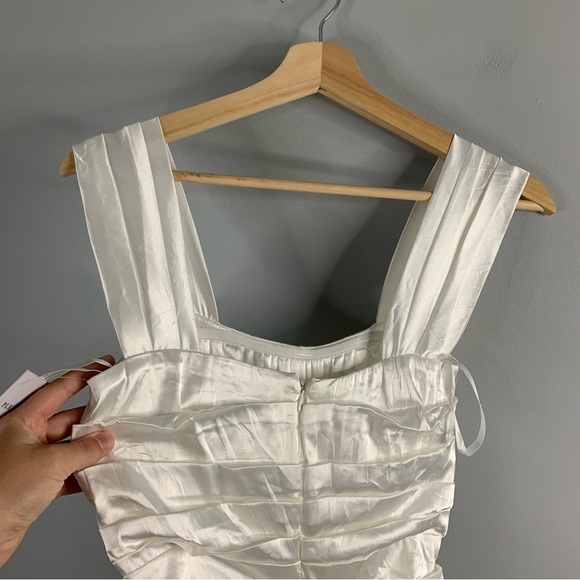 Alamour Roberta Dress Satin Ruched Bridal Mini White NWT Draped Fitted XS - Picture 13 of 15